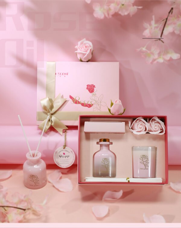 Romantic scented candle gift set