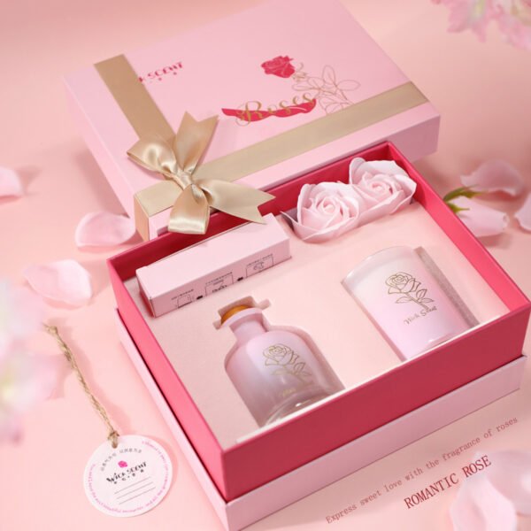 Romantic scented candle gift set